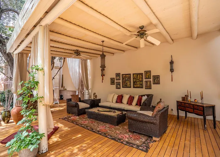 Jade Residence - Adult Only