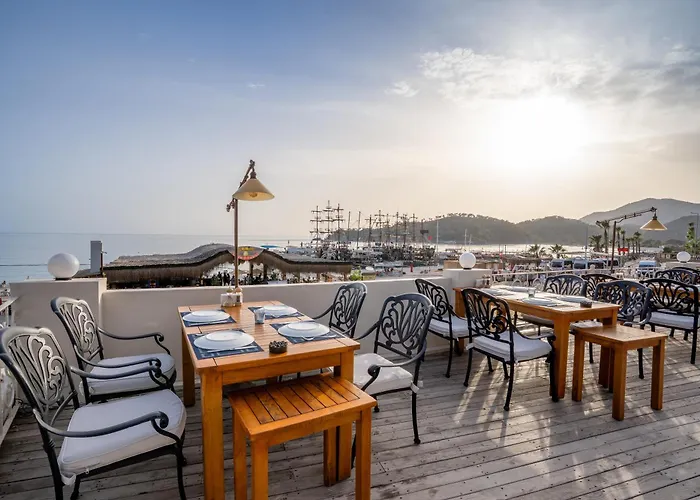 Jade Residence - Adult Only